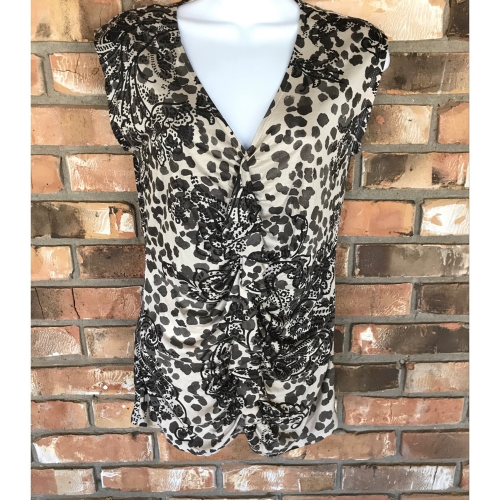Banana Republic Ruffled Front Top XS - Picture 3 of 10